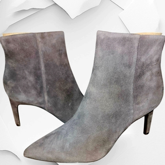 CALVIN KLEIN NWOT SENLY BOOTIES - Picture 3 of 8